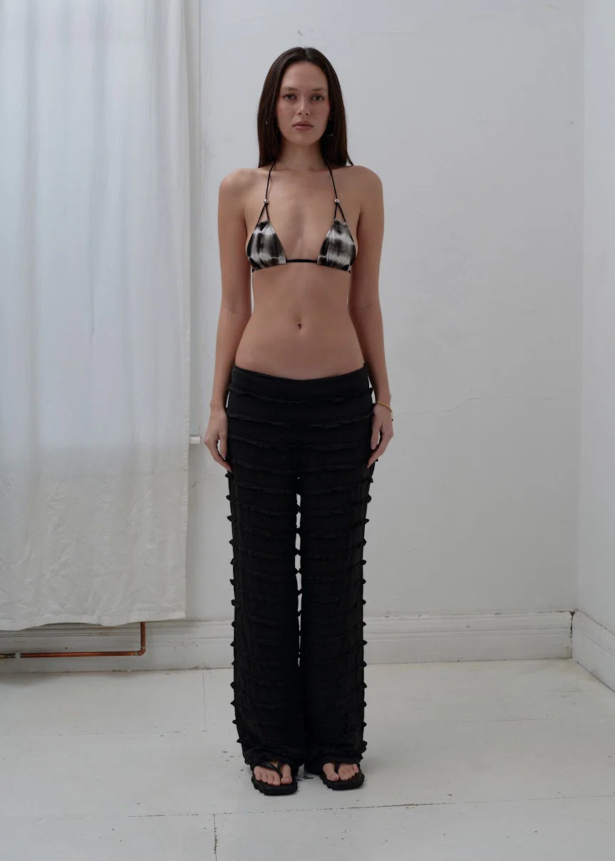 Laut Pant // Night - Image 3
