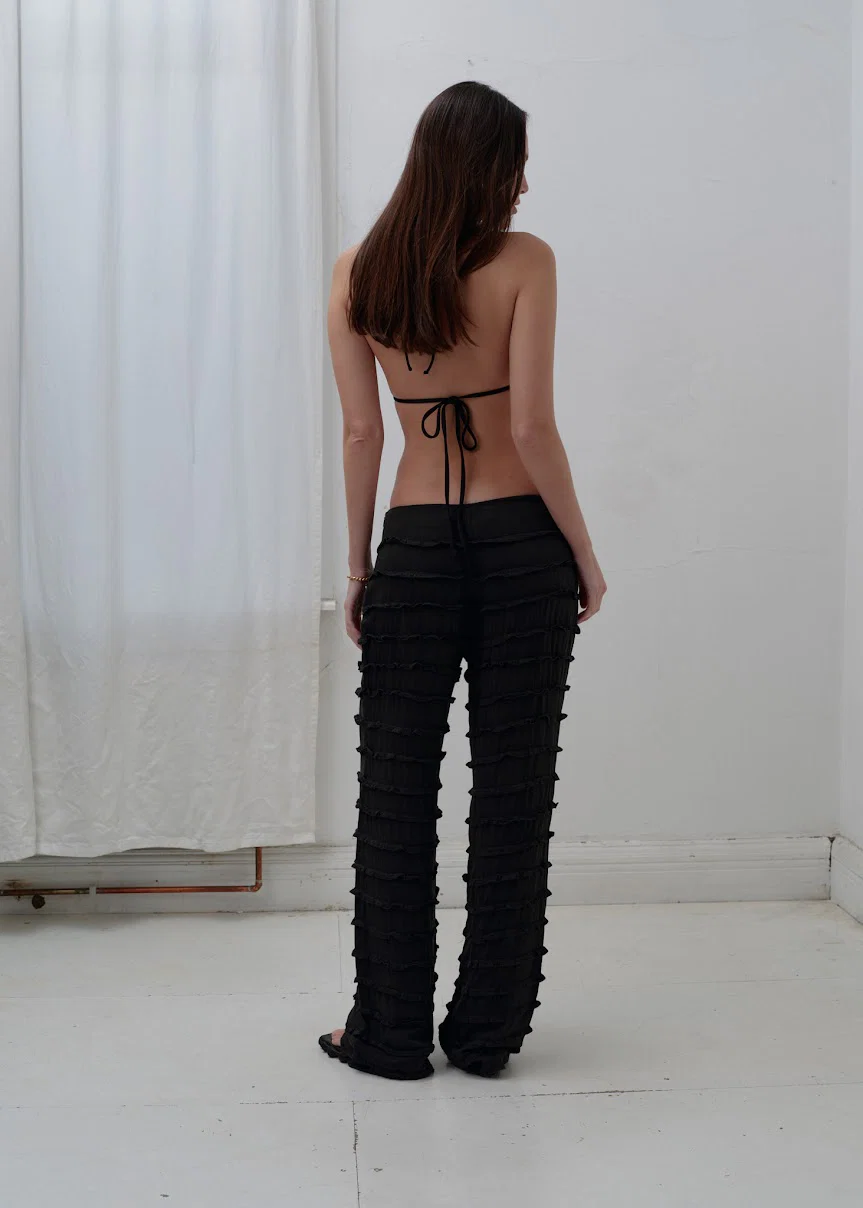 Laut Pant // Night - Image 4